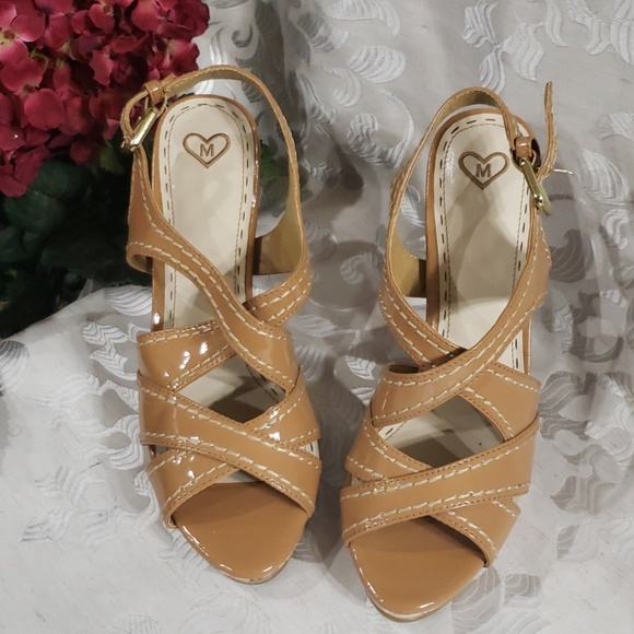 Women’s Cross Strap open toe platform shoe 10M New - Picture 2 of 5